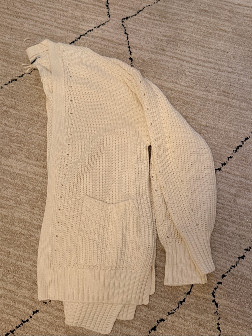 American Eagle Open-Front Chunky Knit Cardigan in Cream - Medium - Picture 6 of 6
